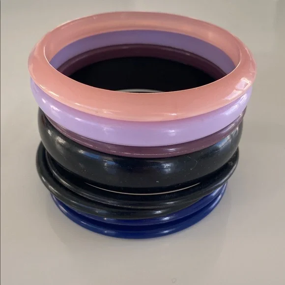 28x vintage plastic bracelets 80s 90s retro rainbow bangles - Picture 6 of 9